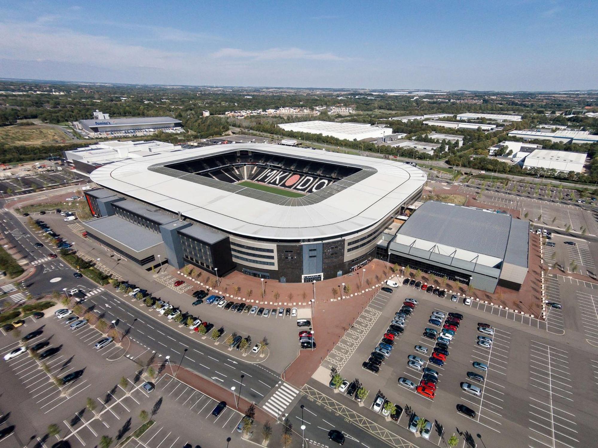 Doubletree By Hilton Milton Keynes Hotel Exterior foto